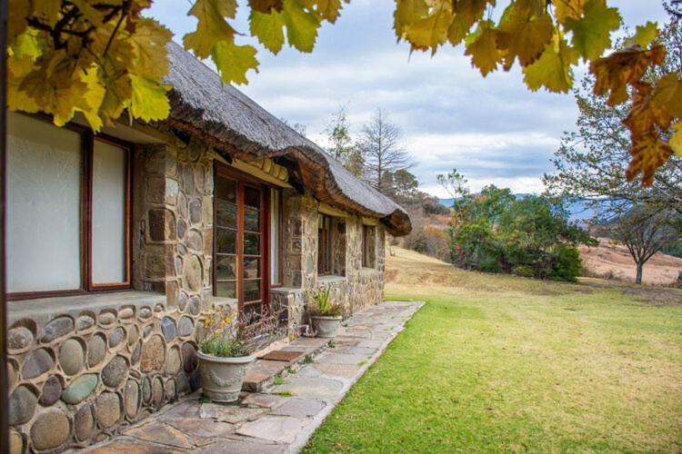 Mahlutshini Lolambazo Country House & Cottage - Giants Castle Drakensberg חדר תמונה