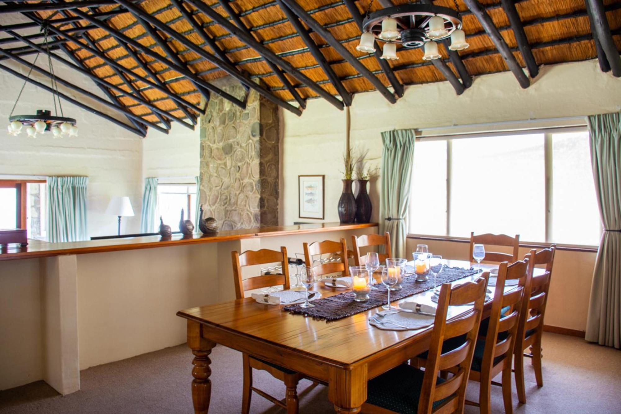 Mahlutshini Lolambazo Country House & Cottage - Giants Castle Drakensberg חדר תמונה